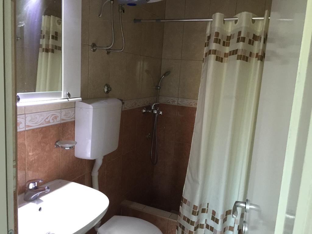 Anita Guest House Tivat Habitación foto