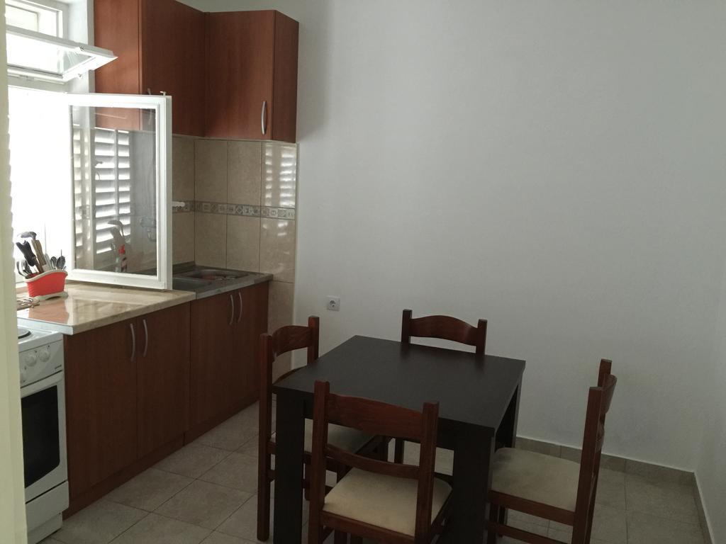 Anita Guest House Tivat Habitación foto