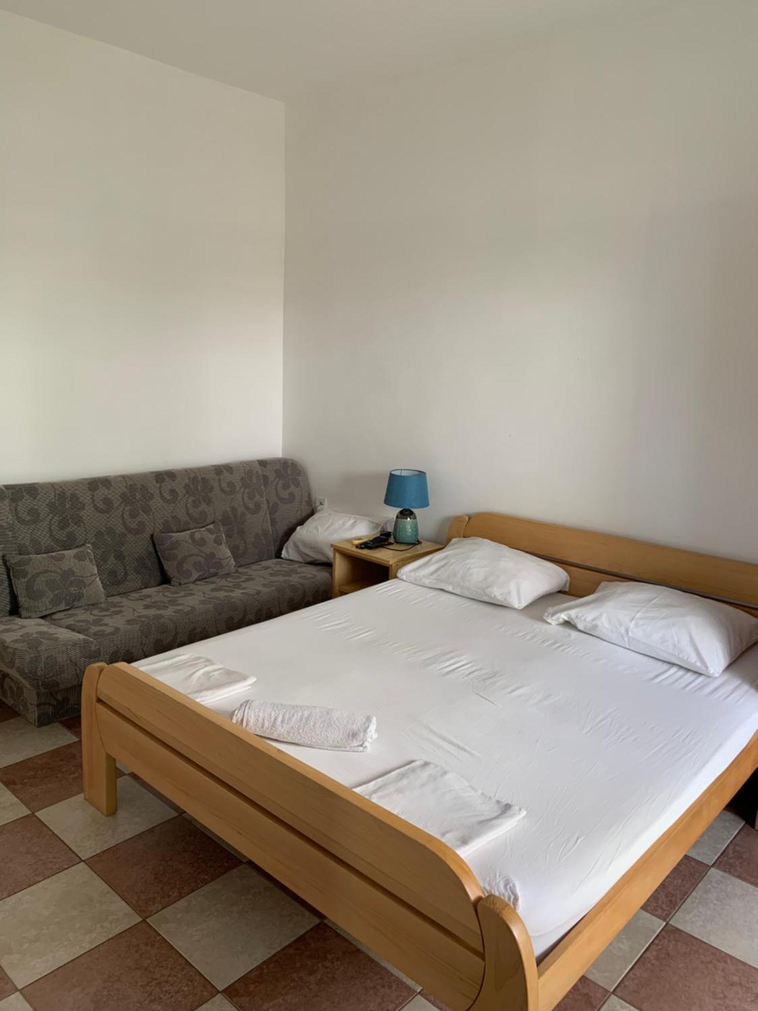Anita Guest House Tivat Exterior foto