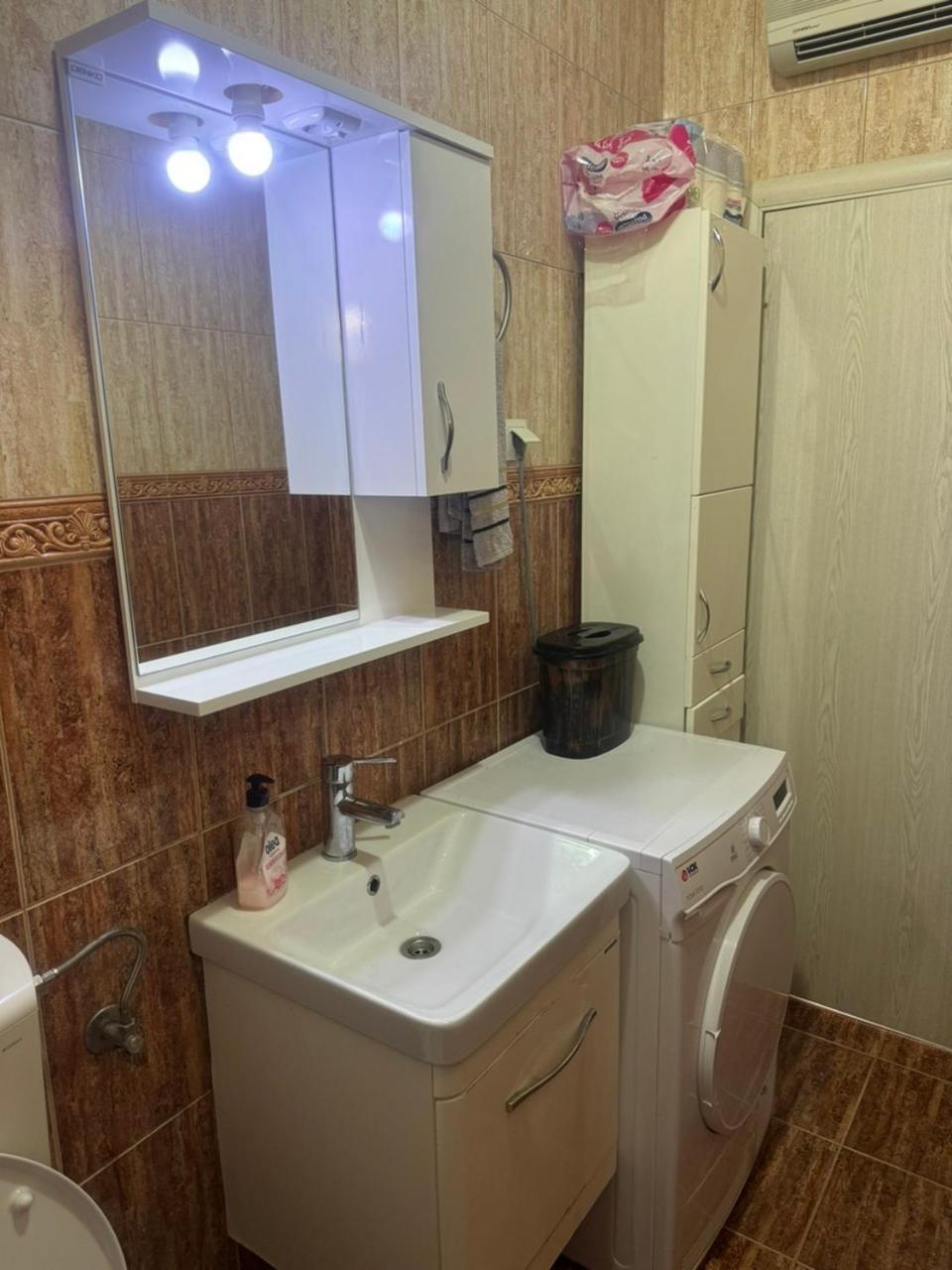 Anita Guest House Tivat Exterior foto